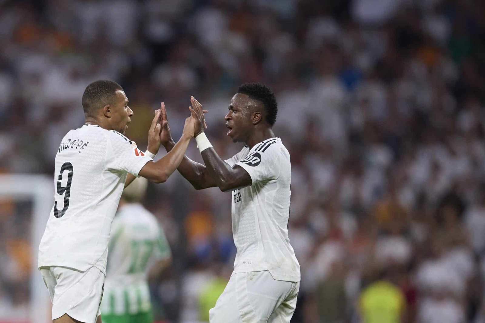 Mbappé e Vini Jr deram mostras que começaram a se entender e agora problema é dos adversários