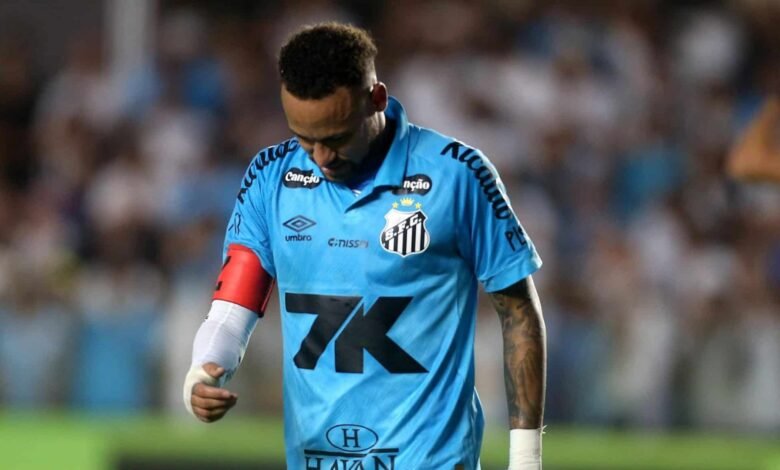 Em meio a indefinição, Neymar é manchete na Espanha por ‘frustração, negação e maus presságios’ Em meio a indefinição, Neymar é manchete na Espanha por ‘frustração, negação e maus presságios’