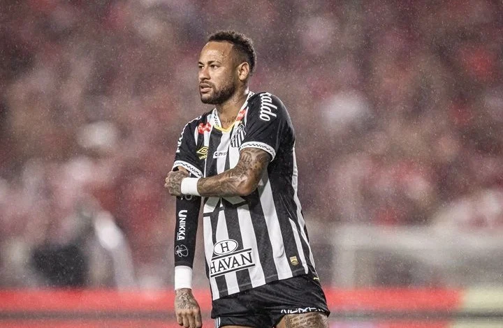 Após eliminação na Copa do Brasil, Neymar diz não saber se renovará com o Santos Após eliminação na Copa do Brasil, Neymar diz não saber se renovará com o Santos