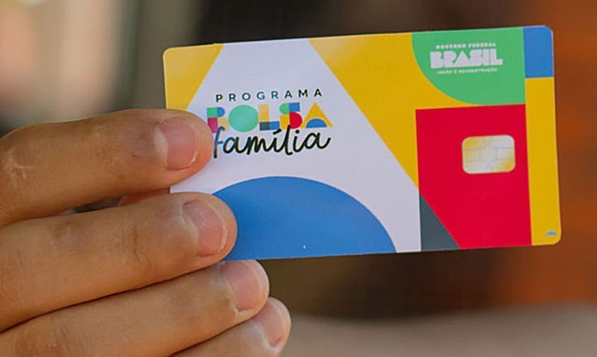 Governo avaliará bloqueio de bets irregulares antes de impor restrição ao Bolsa Família
