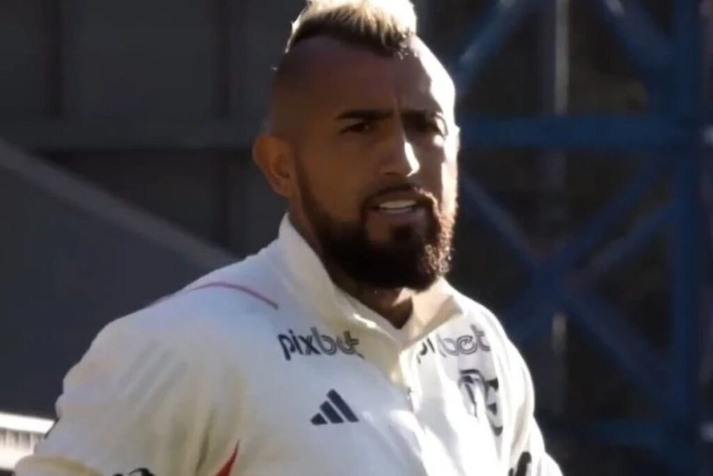 Jogador Vidal, ex-Flamengo, é acusado de agressão sexual