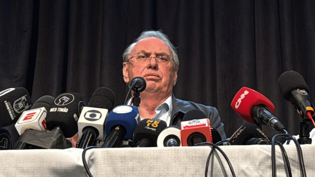 Corinthians tem dívida a curto prazo cinco vezes superior ao valor em caixa