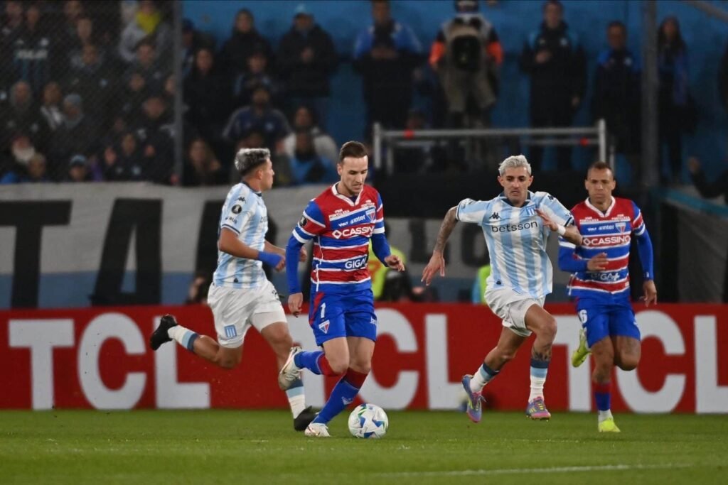 Carrasco mostra (de novo) que Fortaleza precisa de mais para oitavas da Libertadores