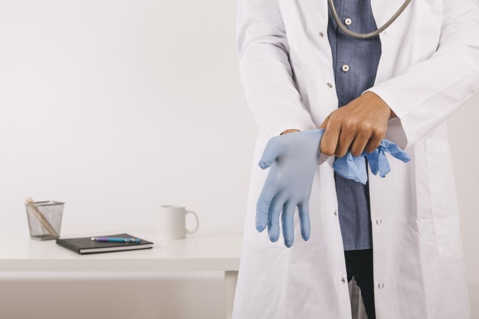 Cerca de 40% dos médicos podem desenvolver transtornos psicológicos, diz estudo
