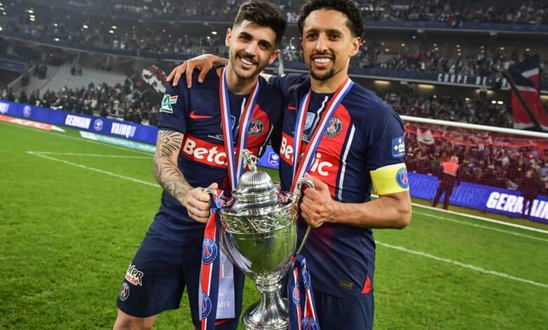 O plano de carreira do PSG para Beraldo, que entra para a história com estatística absurda O plano de carreira do PSG para Beraldo, que entra para a história com estatística absurda