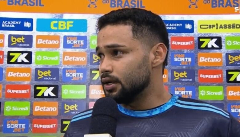 Como pai de goleiro fez ex-Grêmio defender cavadinha de Alan Patrick em pênalti Como pai de goleiro fez ex-Grêmio defender cavadinha de Alan Patrick em pênalti