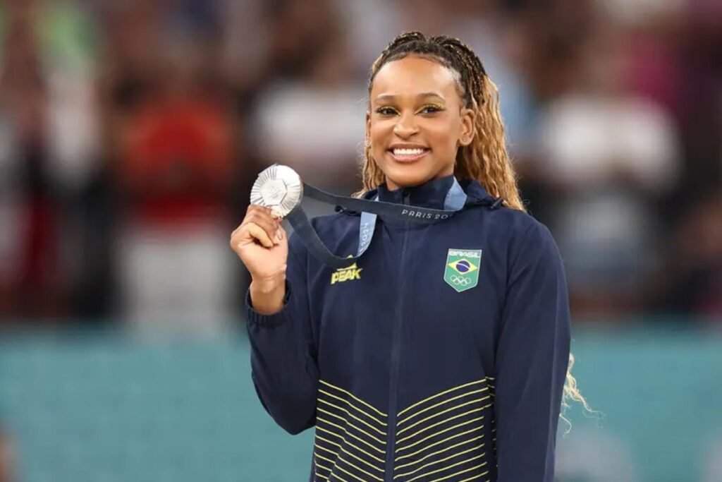 Ginasta Rebeca Andrade é uma das 100 mulheres mais influentes de 2024