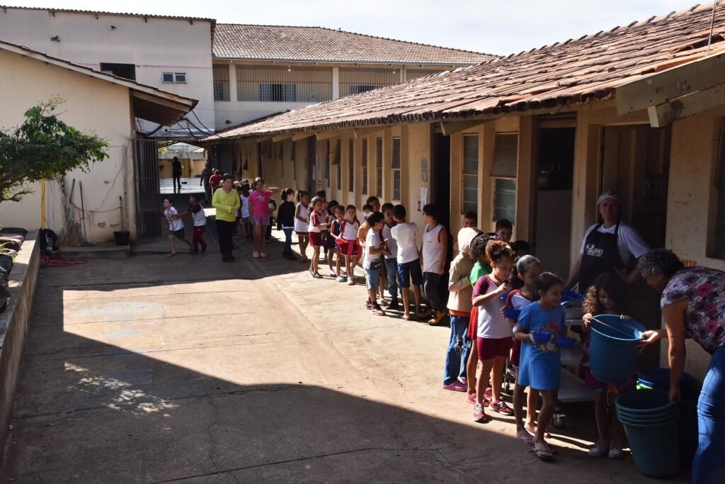 Prefeitura de Aparecida aplica R$ 38 milhões em melhorias de escolas e Cmeis