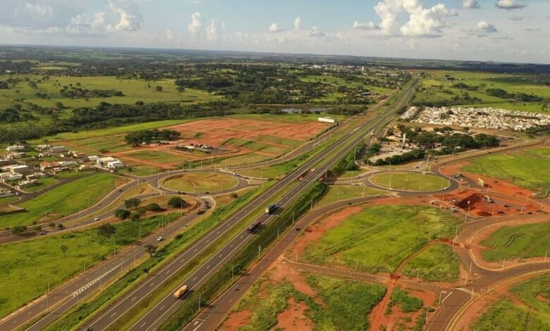 K-infra e Galapagos vencem leilão concorrido por Rota da Celulose K-infra e Galapagos vencem leilão concorrido por Rota da Celulose