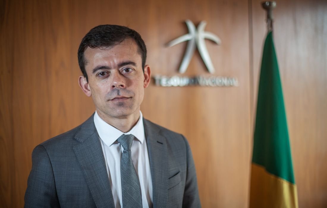 Ceron rebate críticas sobre Moody’s e defende “pacto social“ por grau de investimento