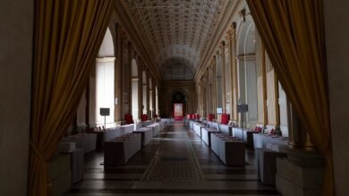 Atraso em fumaça do conclave ocorreu por elemento inédito, diz especialista