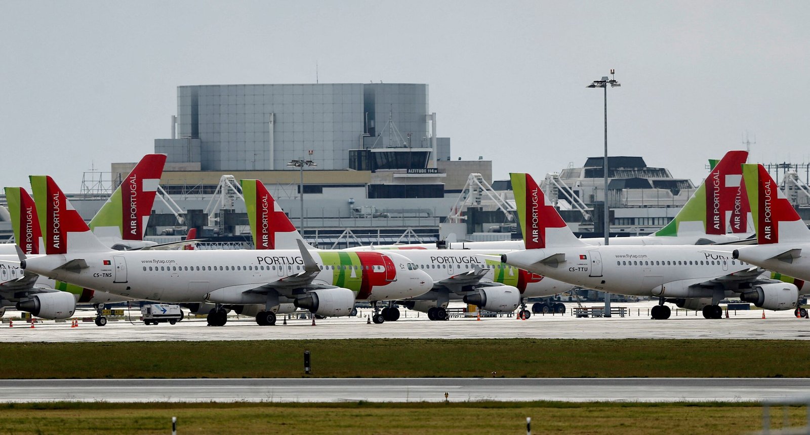 Portugal quer vender TAP em 2025; há mais de 12 potenciais compradores, diz ministro