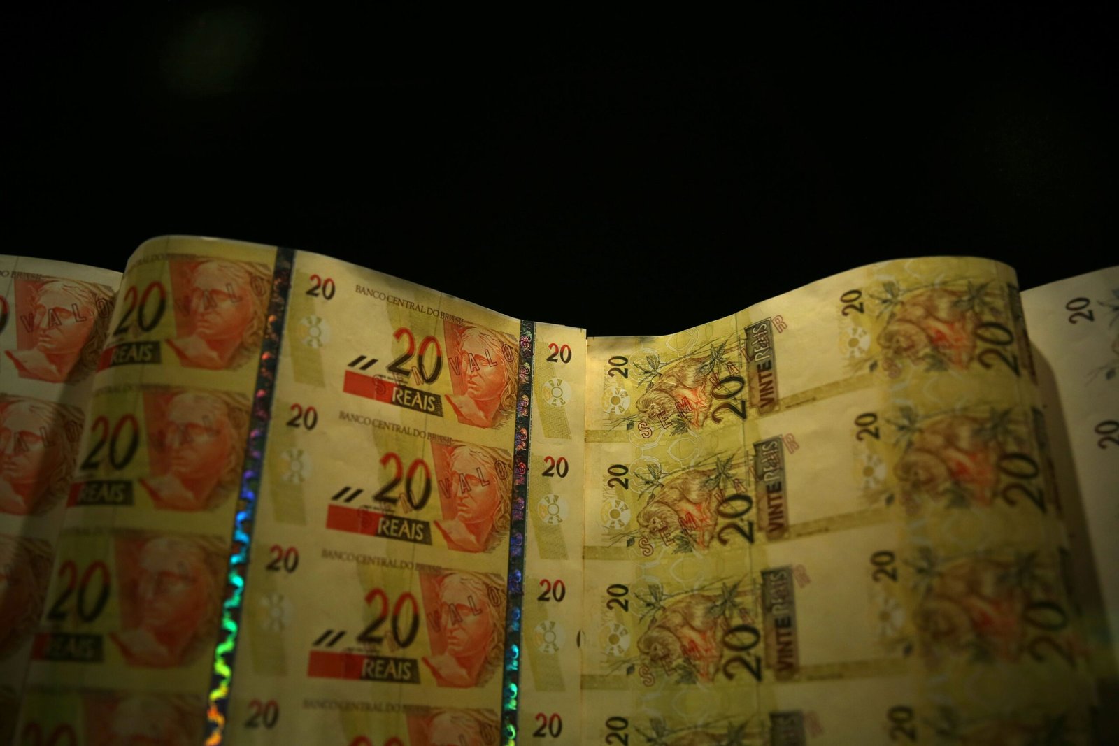 Dívida pública recua 1,25% em setembro e fica em R$ 6,947 trilhões