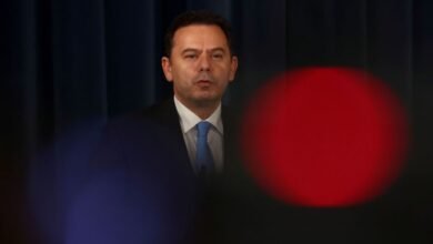 Quem é Luís Montenegro, líder do partido que venceu eleição em Portugal