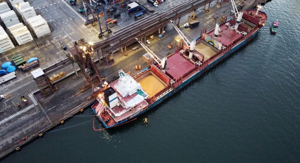 Porto de Paranaguá terá concessão do primeiro canal de acesso público do Brasil