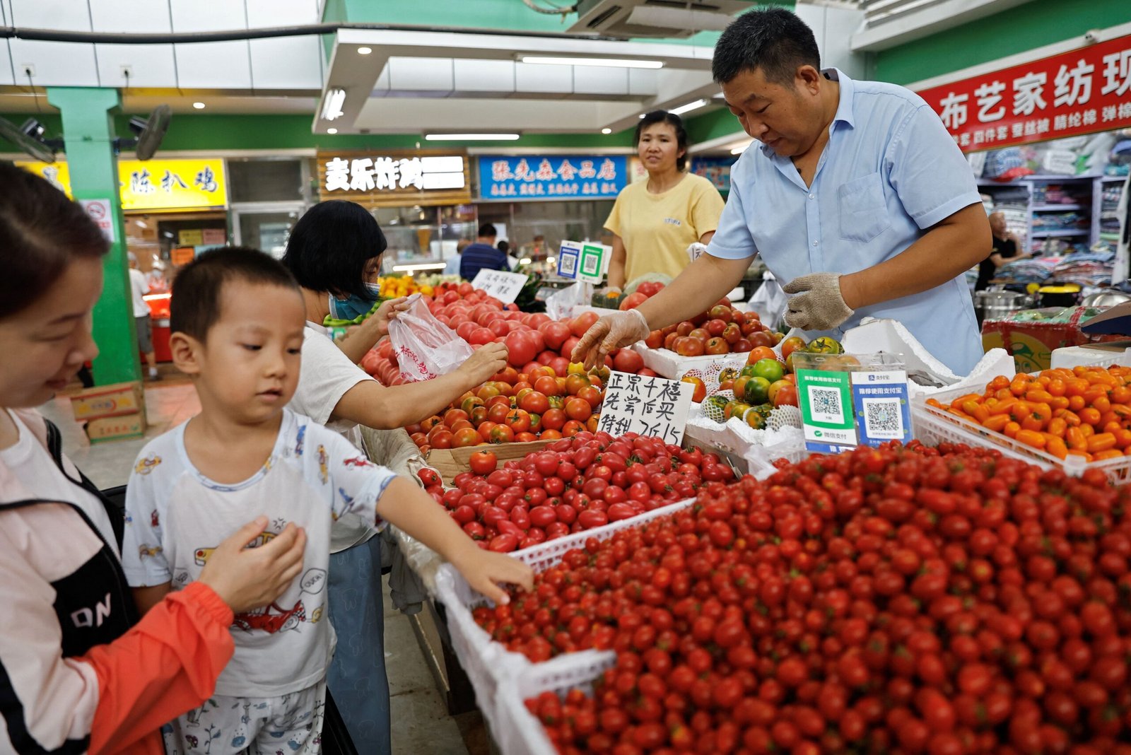 Na China, inflação ao consumidor acelera, e preços ao produtor seguem em deflação