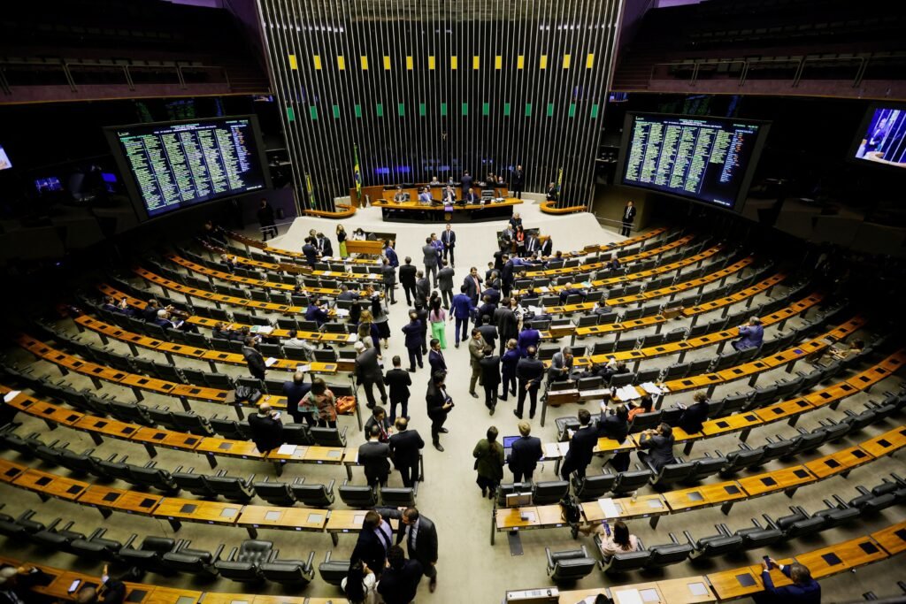 Plano Nacional de Educação segue travado na Câmara dos Deputados