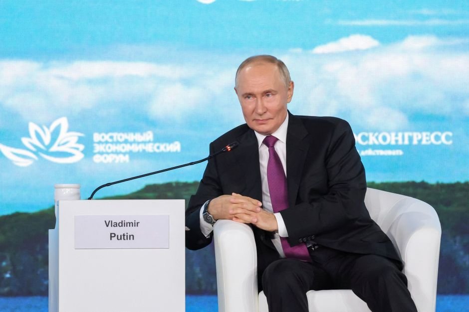 Rússia discute iniciativas sobre Ucrânia com parceiros do Brics, diz agência