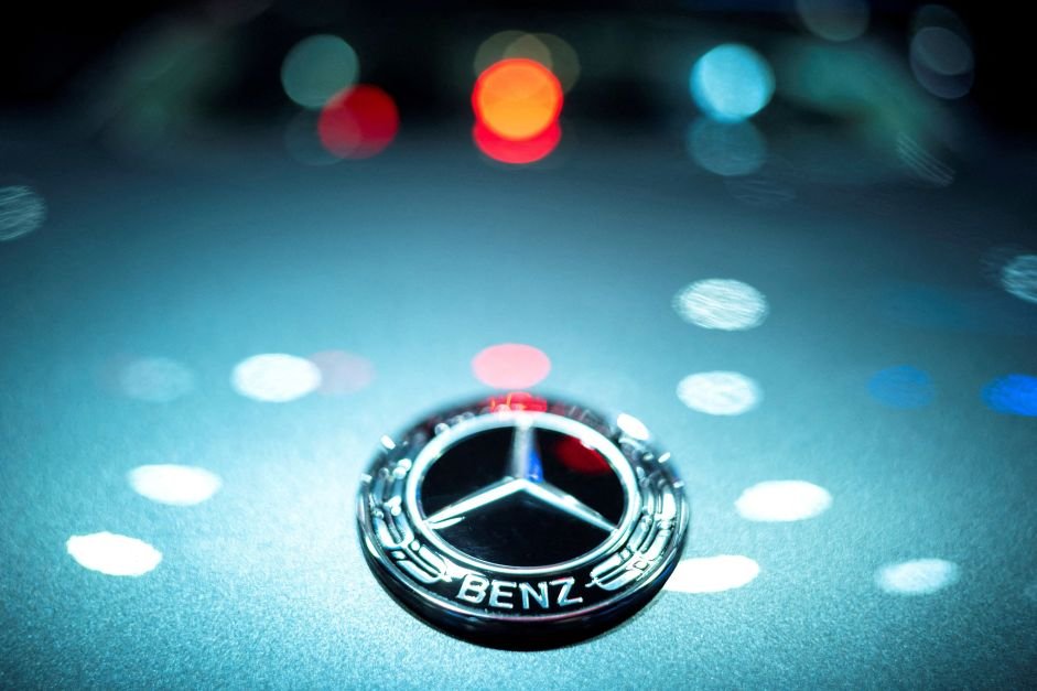 Mercedes-Benz tem forte queda no lucro do 3º trimestre