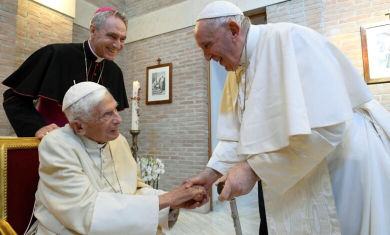 Conclave: Quanto tempo demorou para eleger os papas Bento e Francisco? Conclave: Quanto tempo demorou para eleger os papas Bento e Francisco?