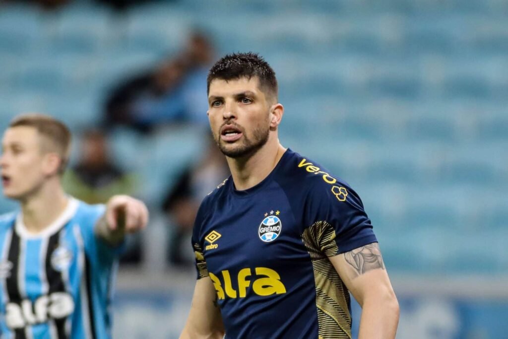 Grêmio dá sinais de evolução, mas velho problema segue atormentando Mano Menezes
