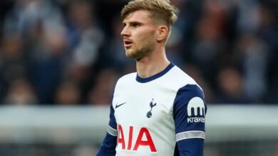Tottenham libera flop e campeões da Liga Europa apenas 10 dias após título
