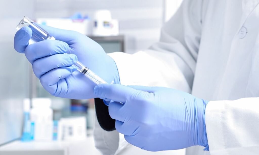 Vacina de HPV reduz em 62% mortes por câncer de colo de útero, diz estudo