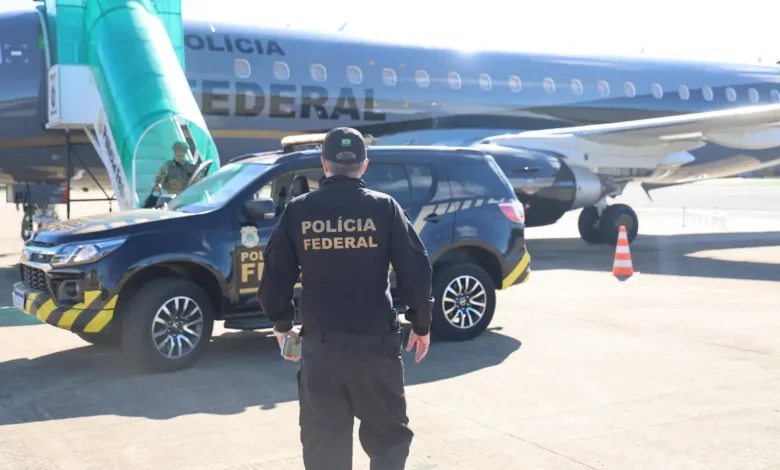 Integrante do PCC preso na Bolívia é levado para presídio em Brasília | ac24horas Integrante do PCC preso na Bolívia é levado para presídio em Brasília | ac24horas